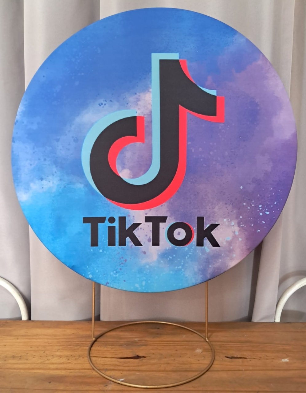 Painel de Mesa Tiktok Fundo Azul - Stefane Sales 