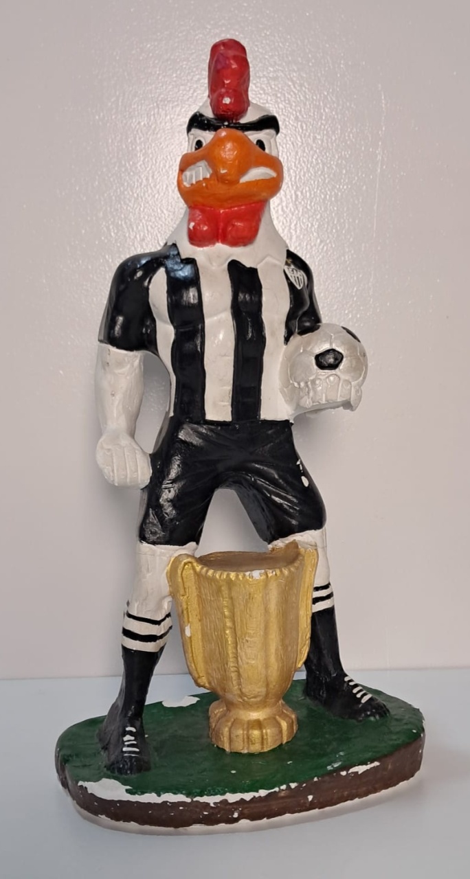 Mascote Do Galo de Gesso - Stefane Sales 
