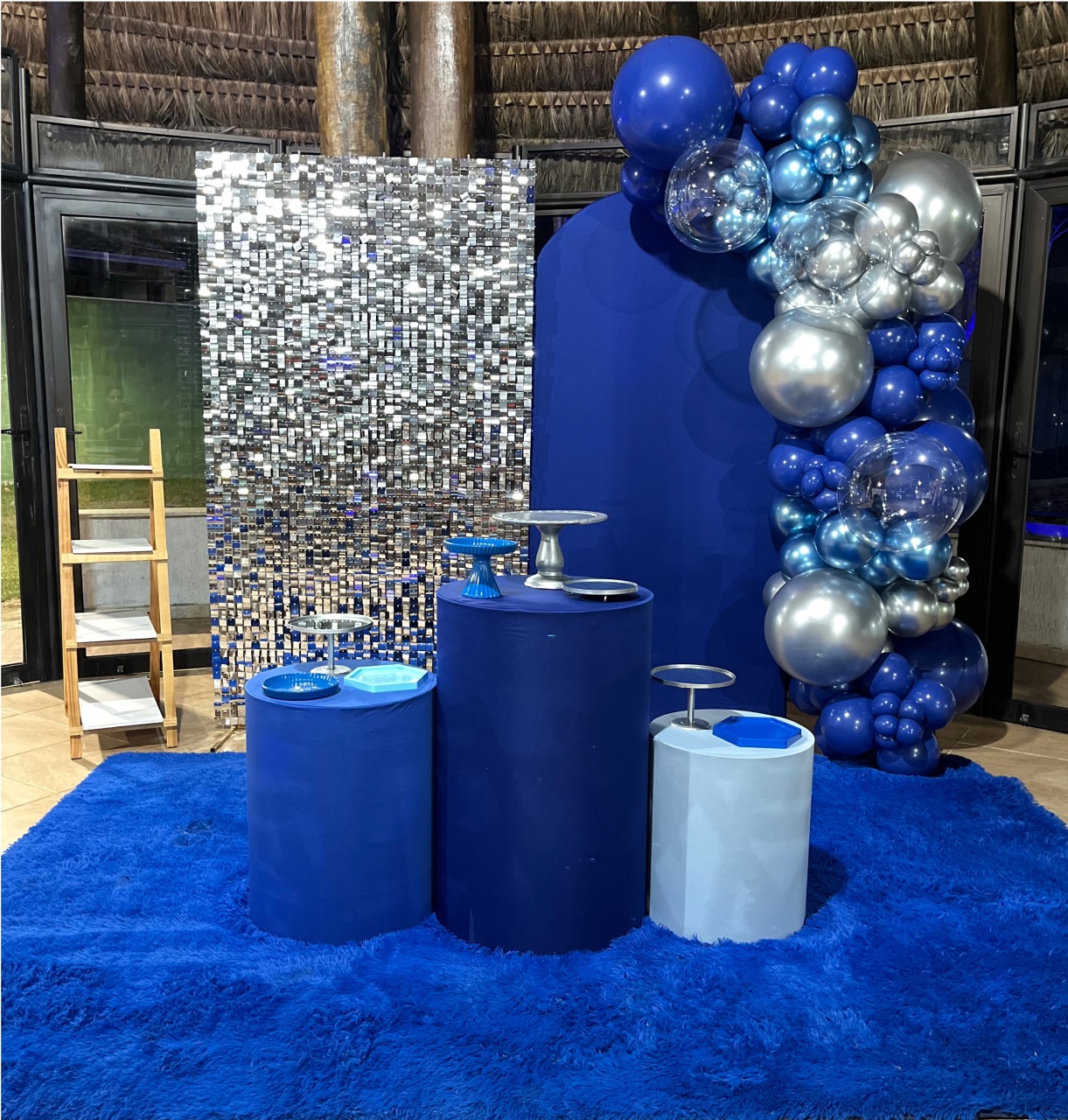 Decoração Com Balão - Azul E Prata - Me Pegue Monte