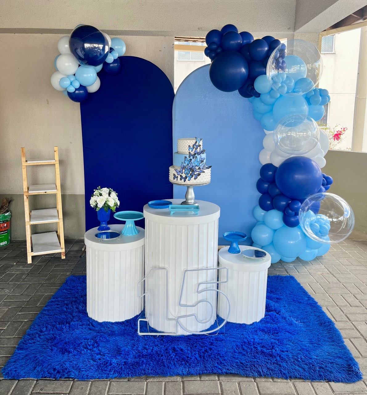 Decoração 15 Anos Azul Royal E Claro - Me Pegue Monte