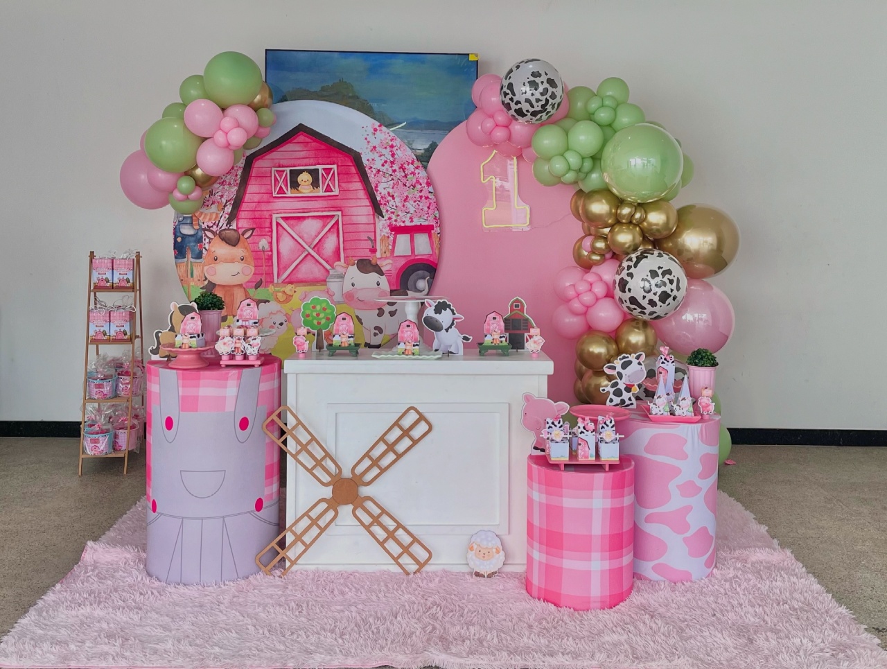 Decoração Infantil Tradicional - Fazendinha Rosa 2 - Me Pegue Monte