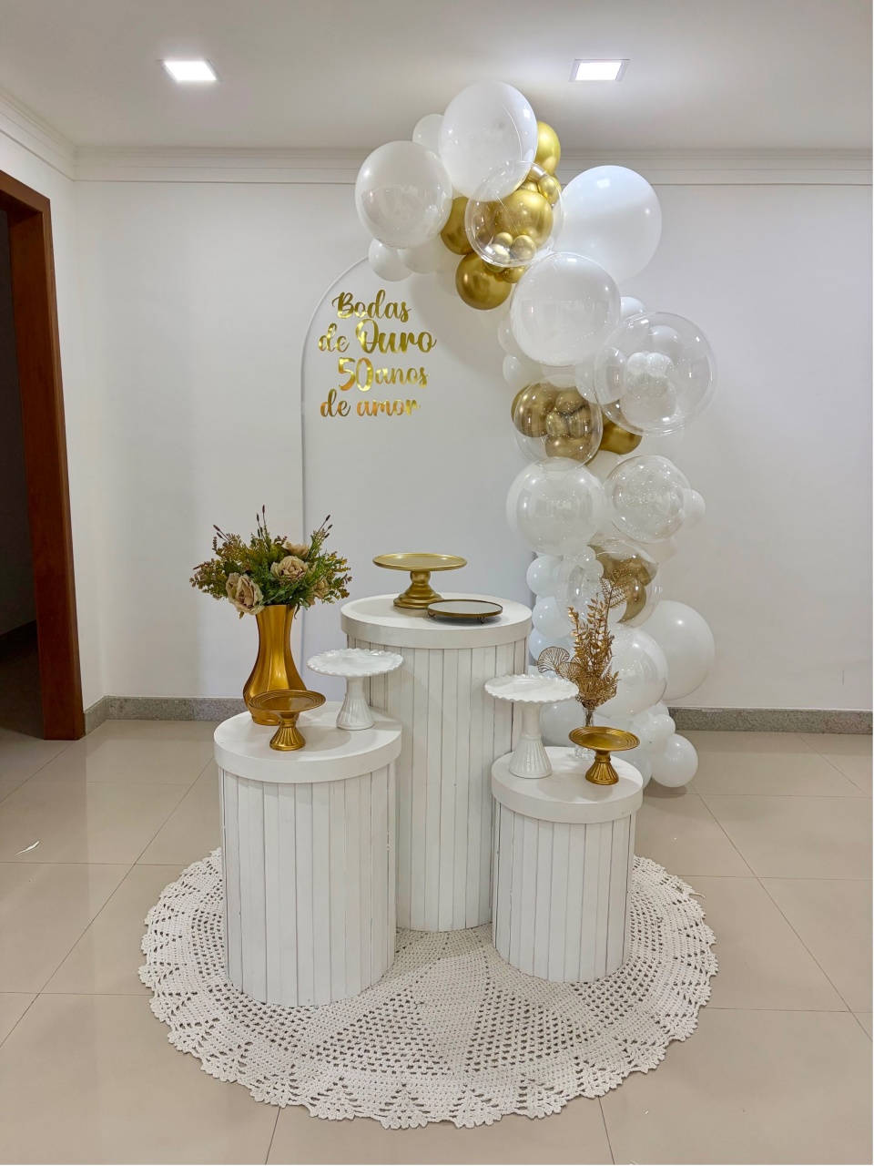 Decoração Completa - Bodas de Ouro - Me Pegue Monte