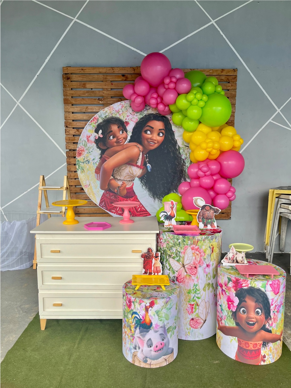Decoração Básica - Moana E Irmã  - Me Pegue Monte