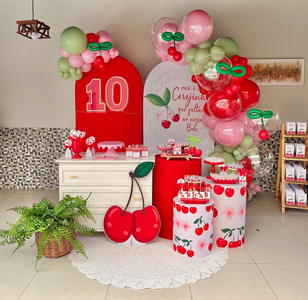 Decoração Cerejinha  - Me Pegue Monte