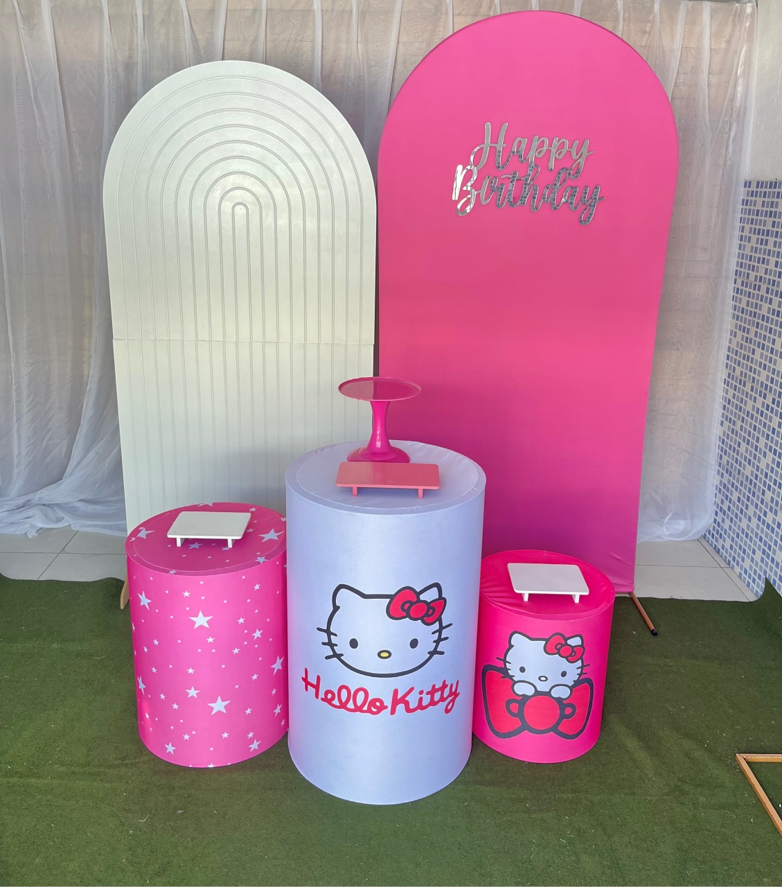 Kit Pegue E Monte - Hellokitty  2 Painéis  - Me Pegue Monte