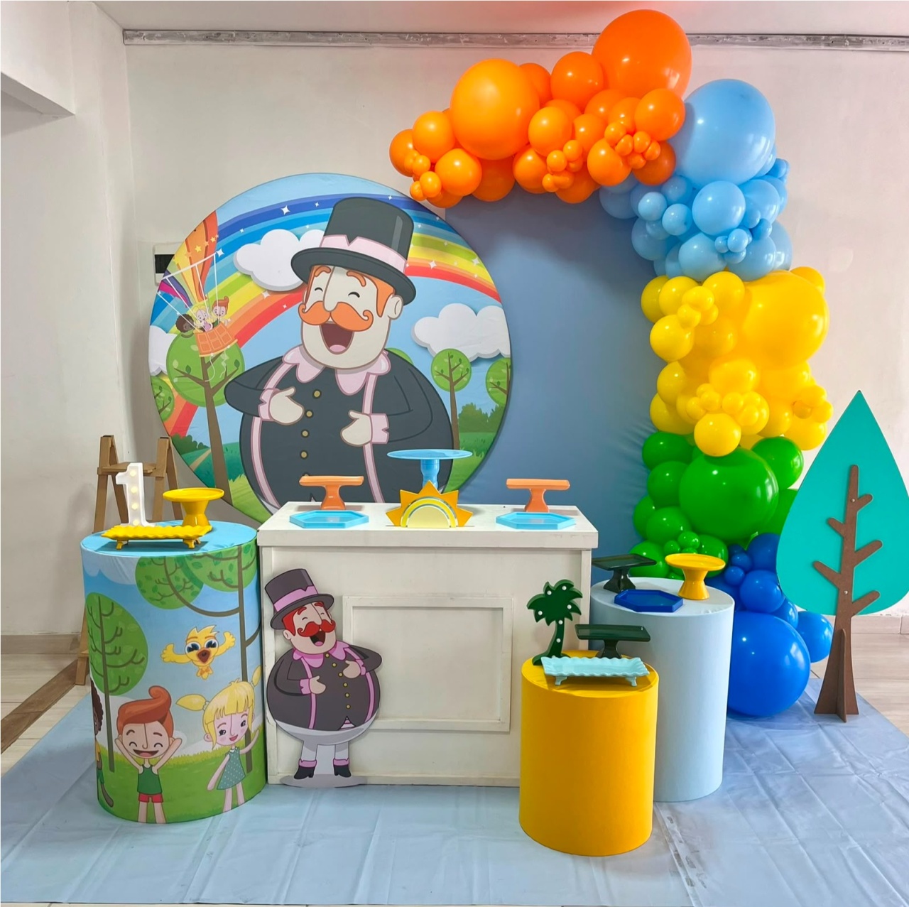 Decoração Com Balão M - Mundo Bita - Me Pegue Monte
