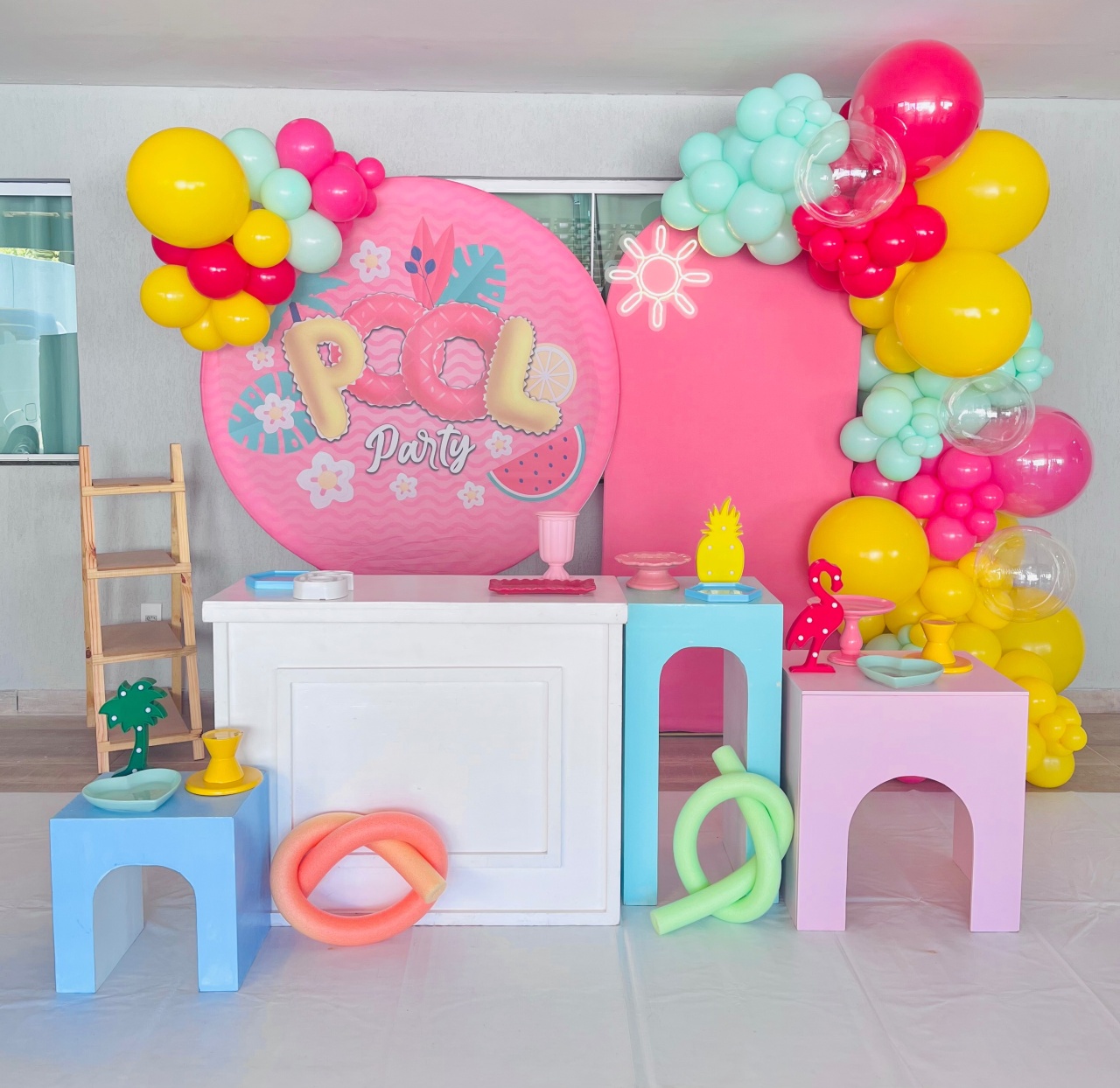Decoração Infantil - Pool Party Menina  - Me Pegue Monte