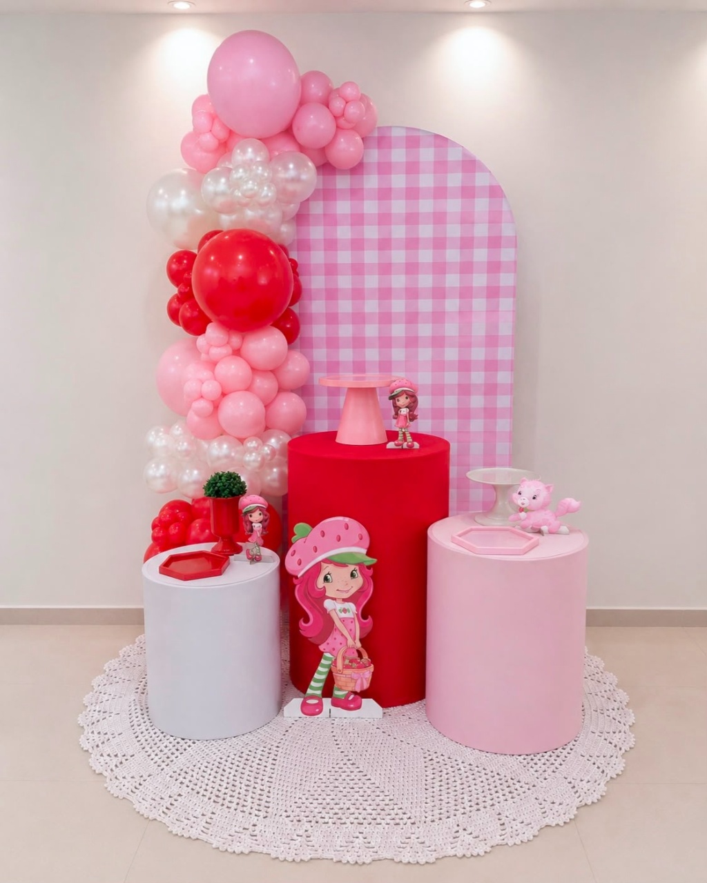 Decoração Infantil Com Balão - Moranguinho - Me Pegue Monte