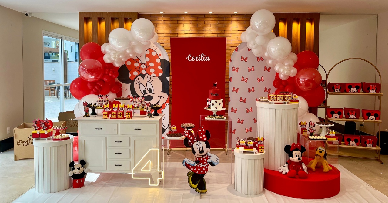 Decoração Infantil - Minnie Vermelha 3 - Me Pegue Monte