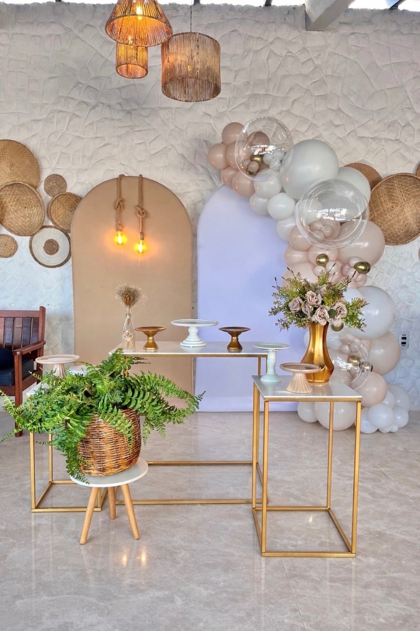 Decoração Intimista - Nude E Branco  - Me Pegue Monte