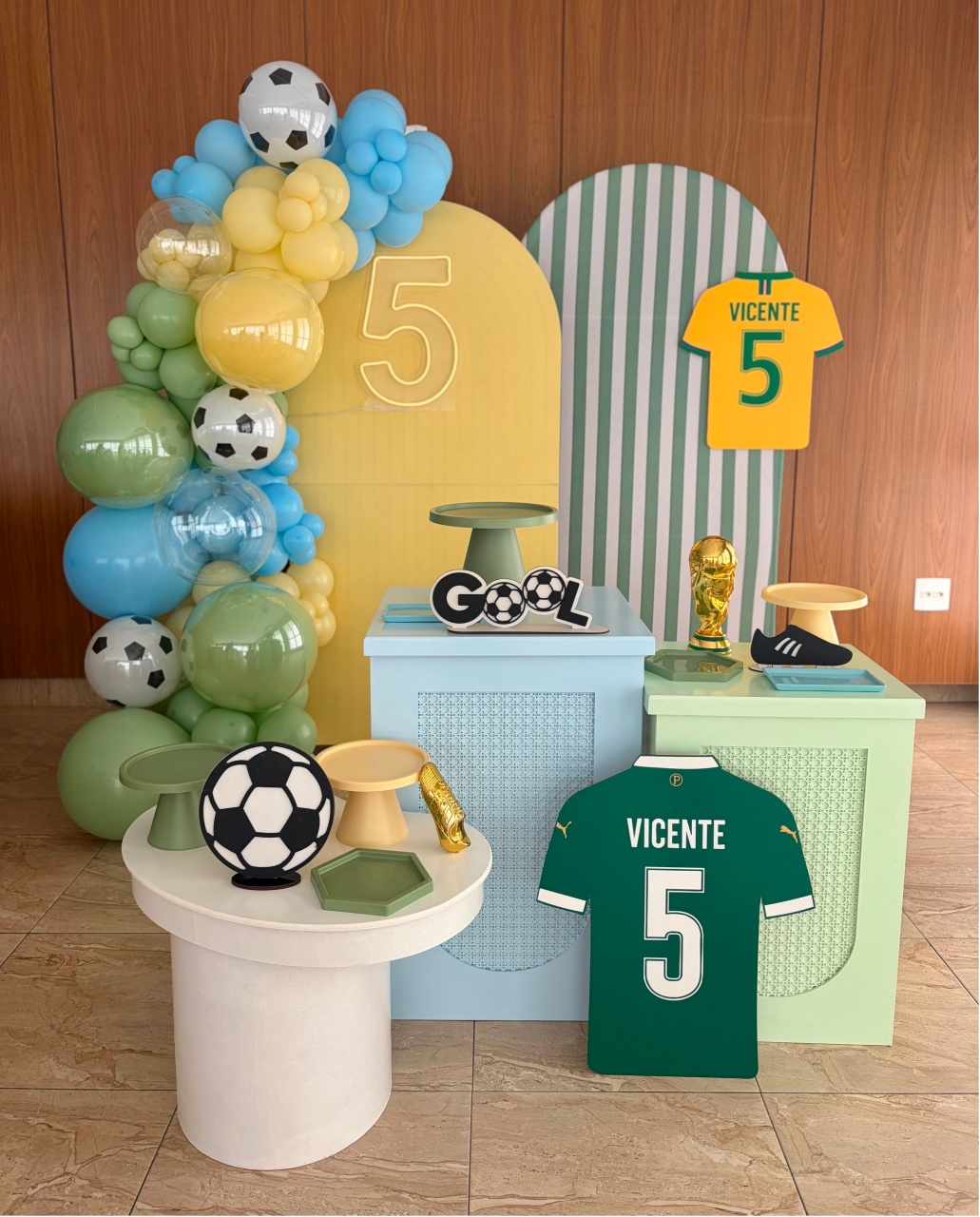 Decoração Com Balão - Futebol Copa (Tons Pastéis) - Me Pegue Monte