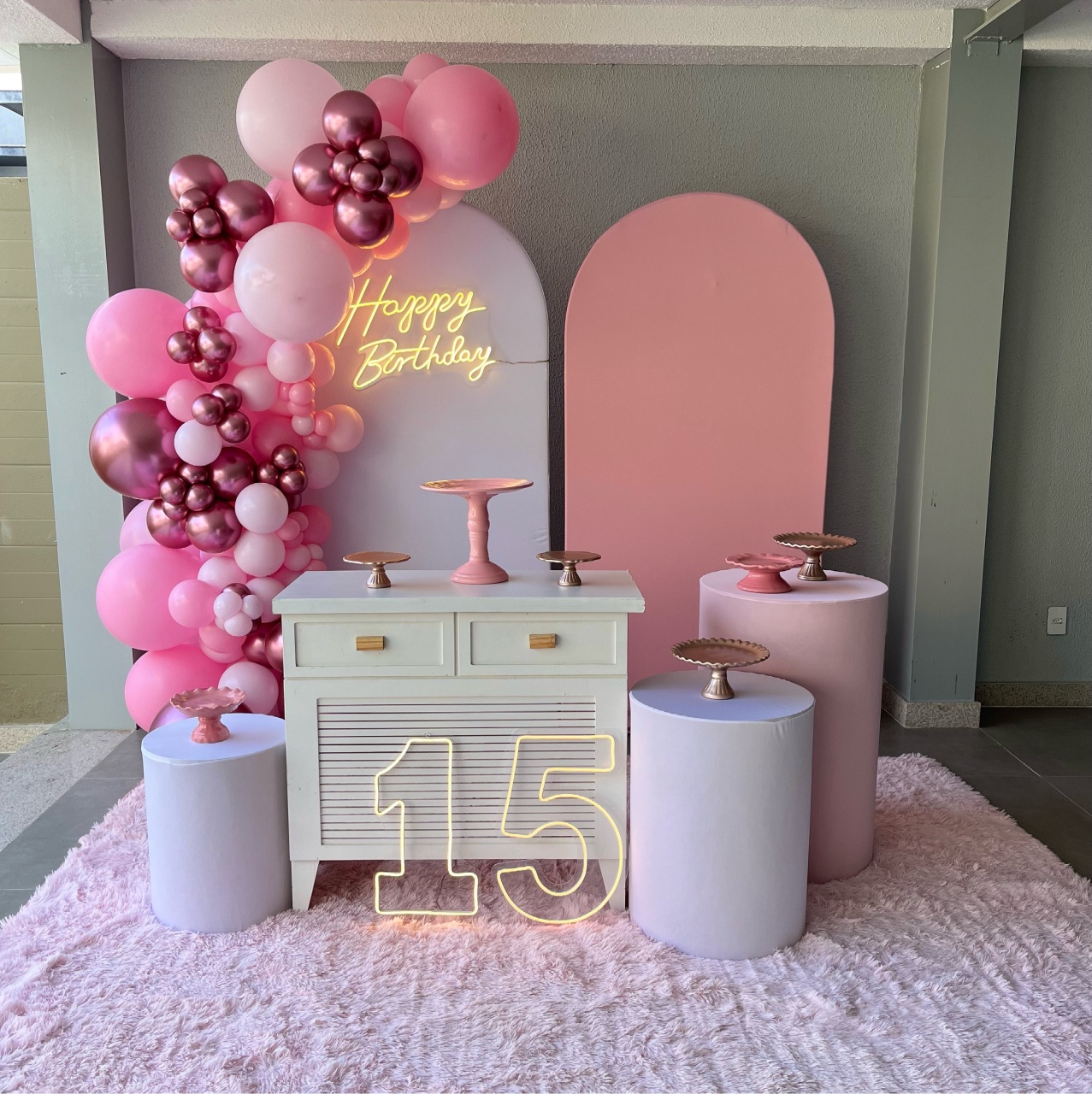 Decoração 15 Anos Rosa  - Me Pegue Monte