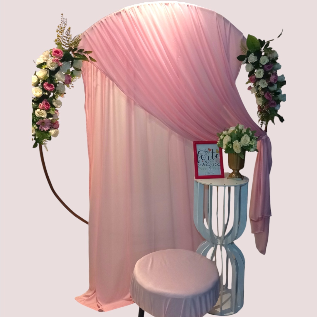 Decoração Cenográfica Igreja Rosa - MOURA EVENTOSS