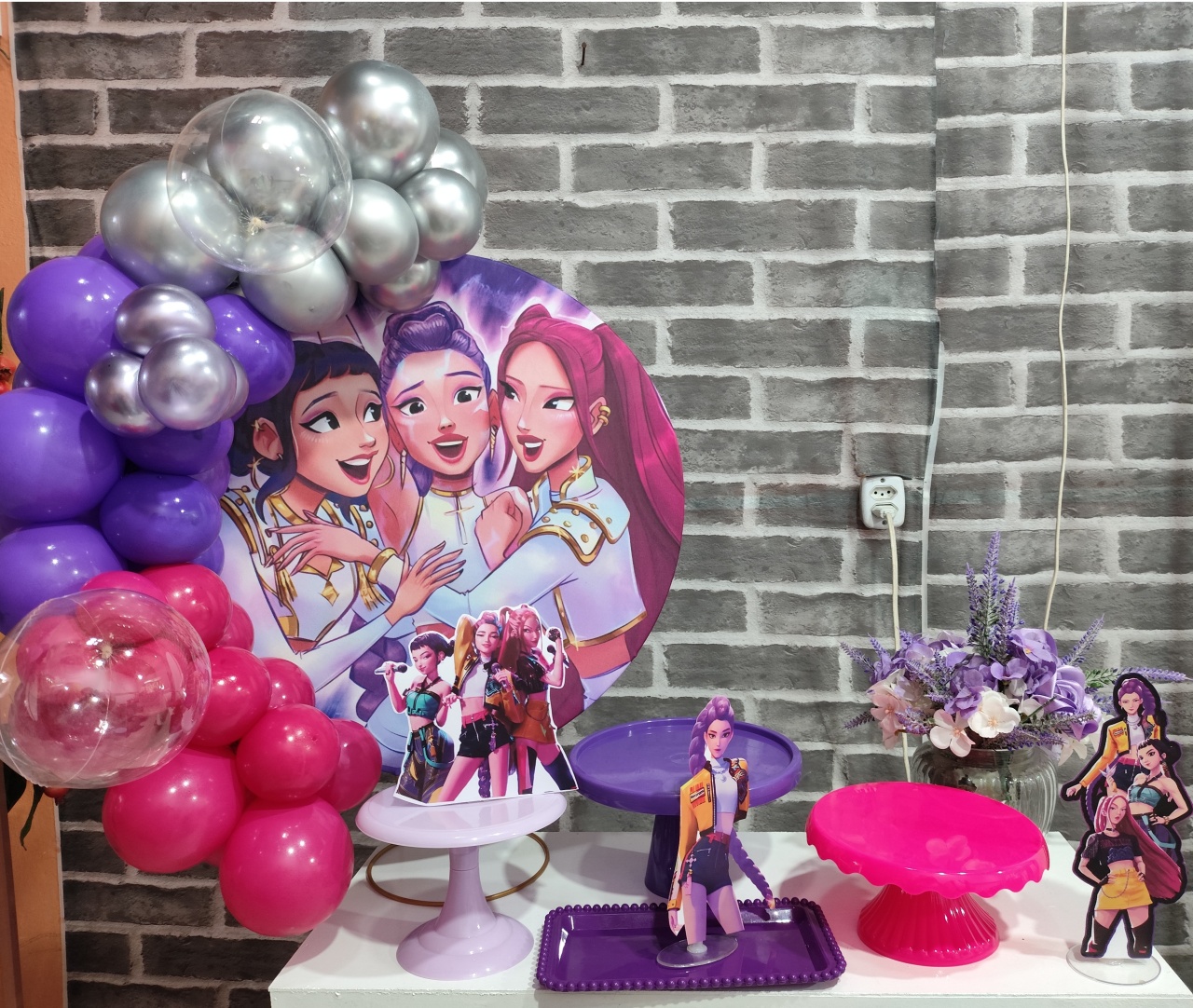 Kit Só Um Bolinho Guerreiras Do Kpop - MOURA EVENTOSS