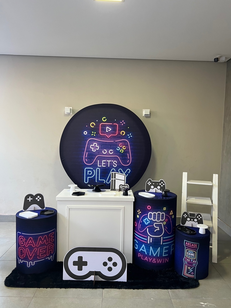 Game Master - decorbox