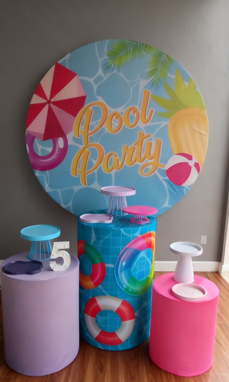 Lok Monte Pool Party Menina  - Biscuit's Mania 