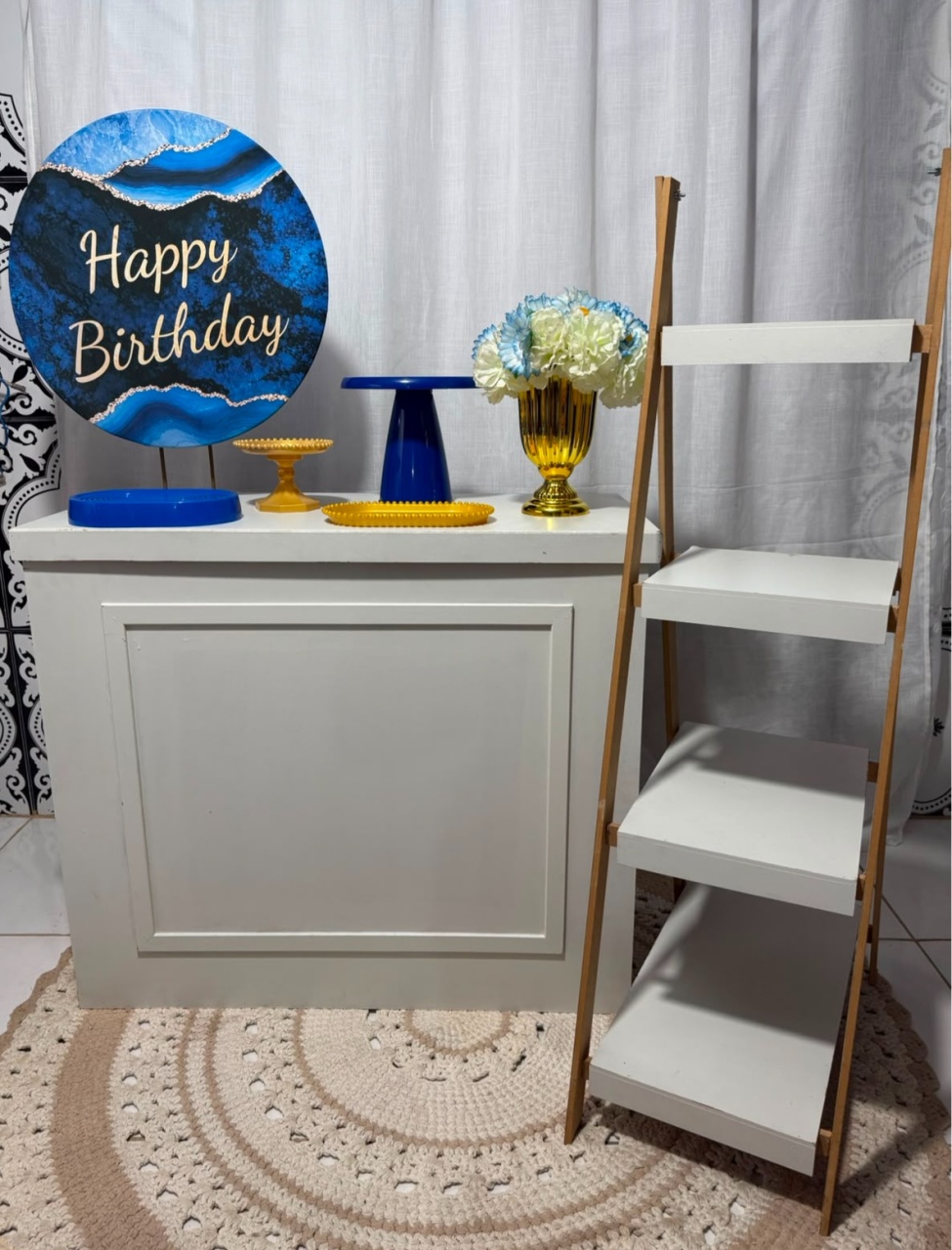 Alugue Festa Na Mesa Azul E Dourado Marmorizado - Catálogo Digital Big Day 