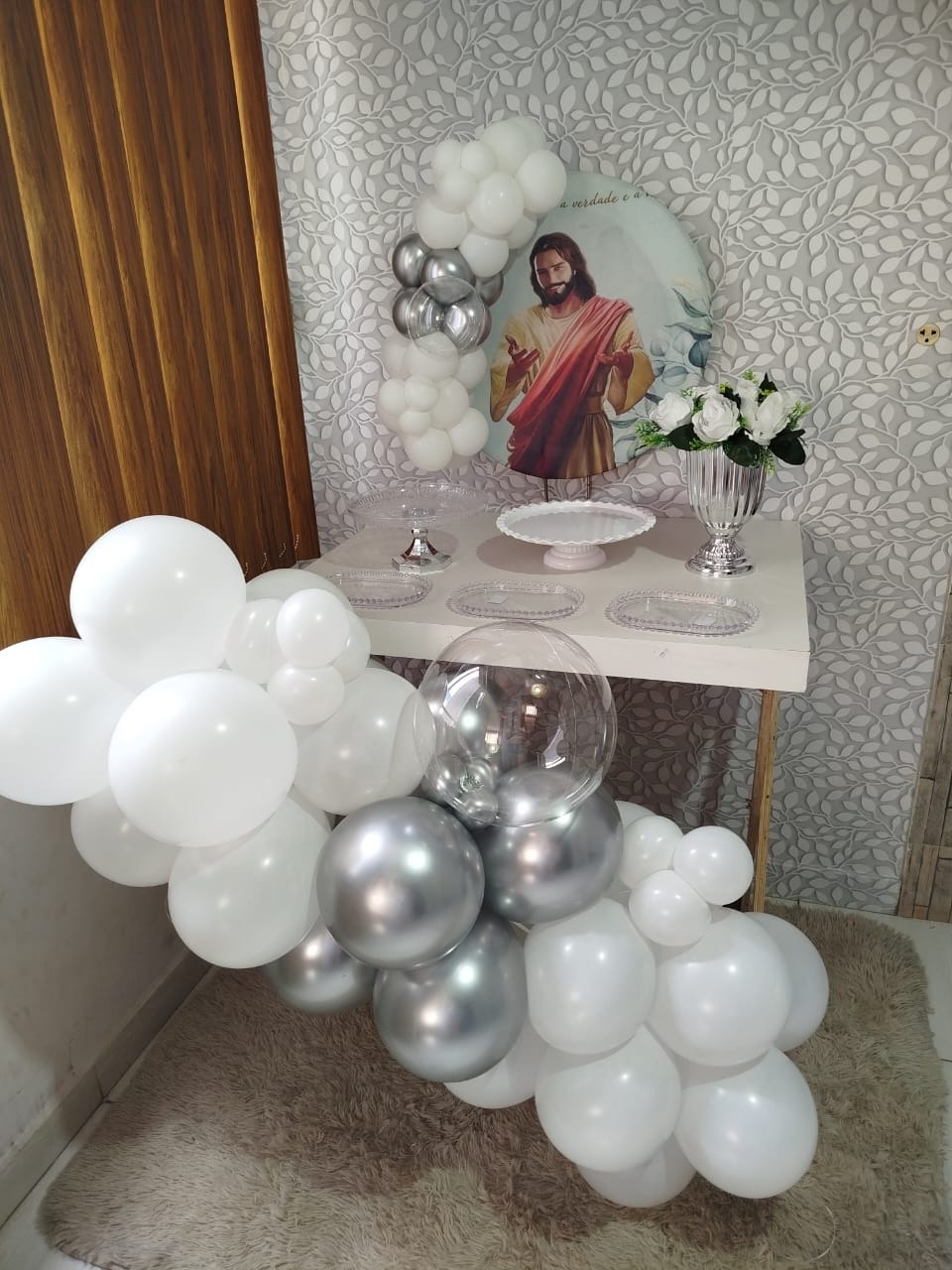 Alugue Festa Na Mesa Jesus 50Cm - Catálogo Digital Big Day 