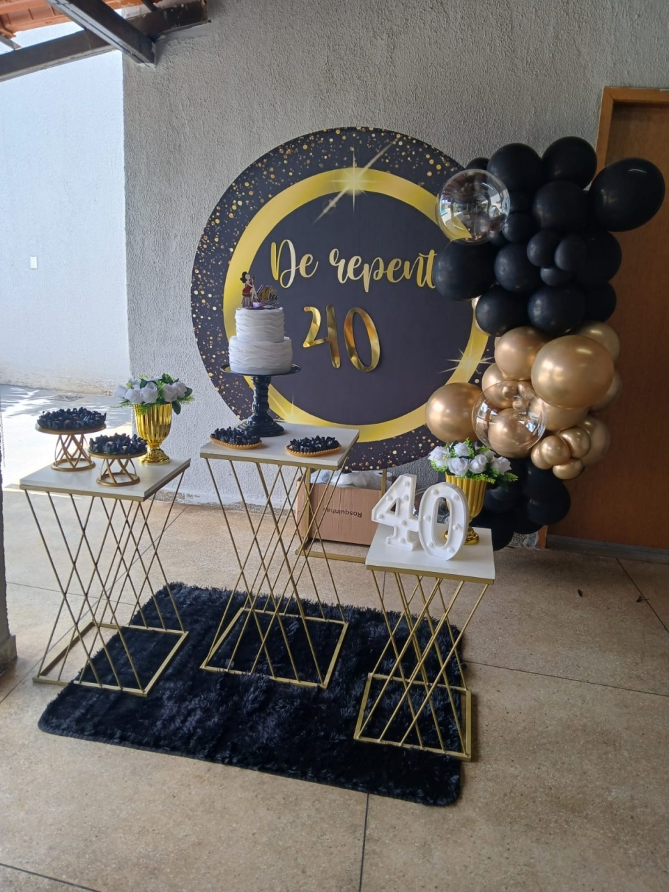 Alugue Pegue Monte Tema Para Festa Decoração de Repente Preto Dourado - Catálogo Digital Big Day 