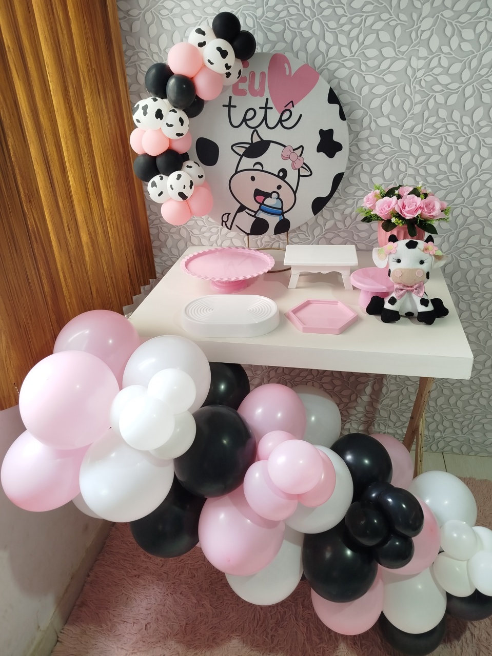 Alugue Festa Na Mesa Amo Teté Rosa - Catálogo Digital Big Day 
