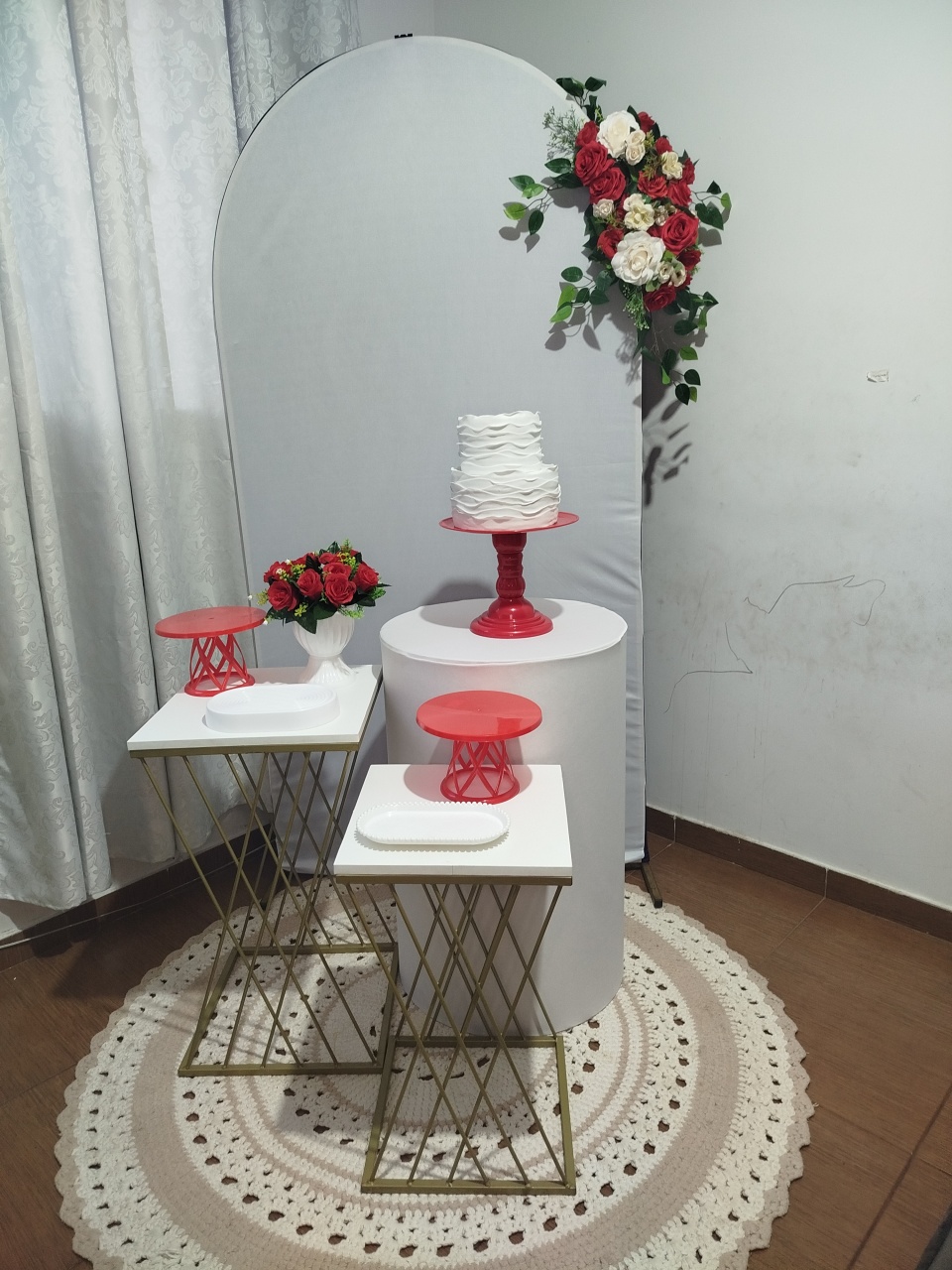 Alugue Tema Para Festa Decoração Casamento Floral Vermelho - Catálogo Digital Big Day 