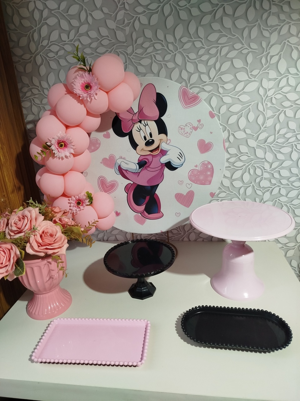 Alugue Festa Na Mesa Minnie Mouse Rosa - Catálogo Digital Big Day 