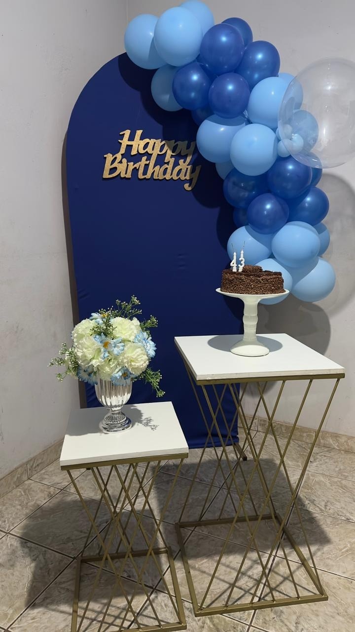 Alugue Pegue Monte Tema Para Festa Decoração  Mesa de Ferro E Romano Azul - Catálogo Digital Big Day 