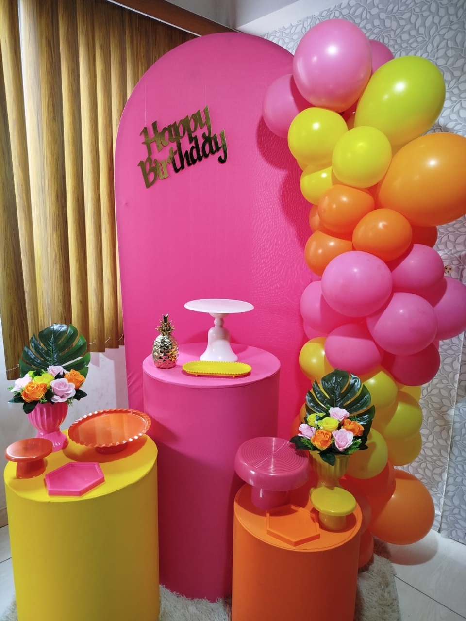Alugue Pegue Monte Tema Para Festa Decoração Tropical Romano - Catálogo Digital Big Day 