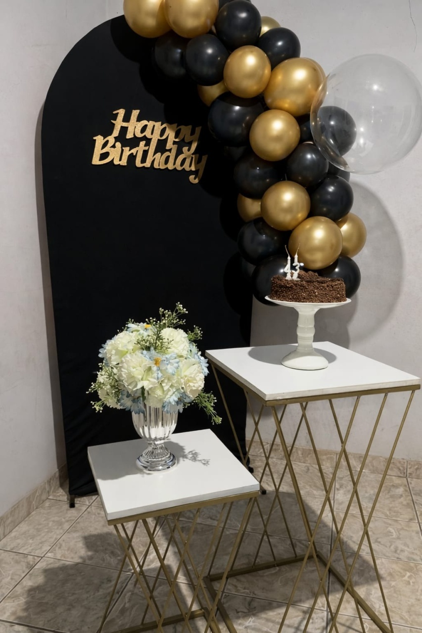 Alugue Pegue Monte Tema Para Festa Decoração  Mesa de Ferro E Romano Preto - Catálogo Digital Big Day 