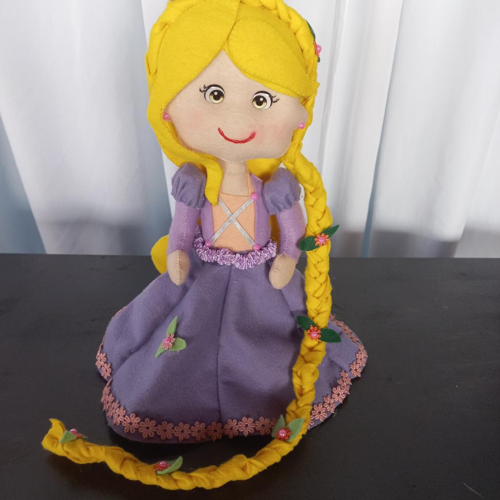 Rapunzel de Feltro - alegria em festa