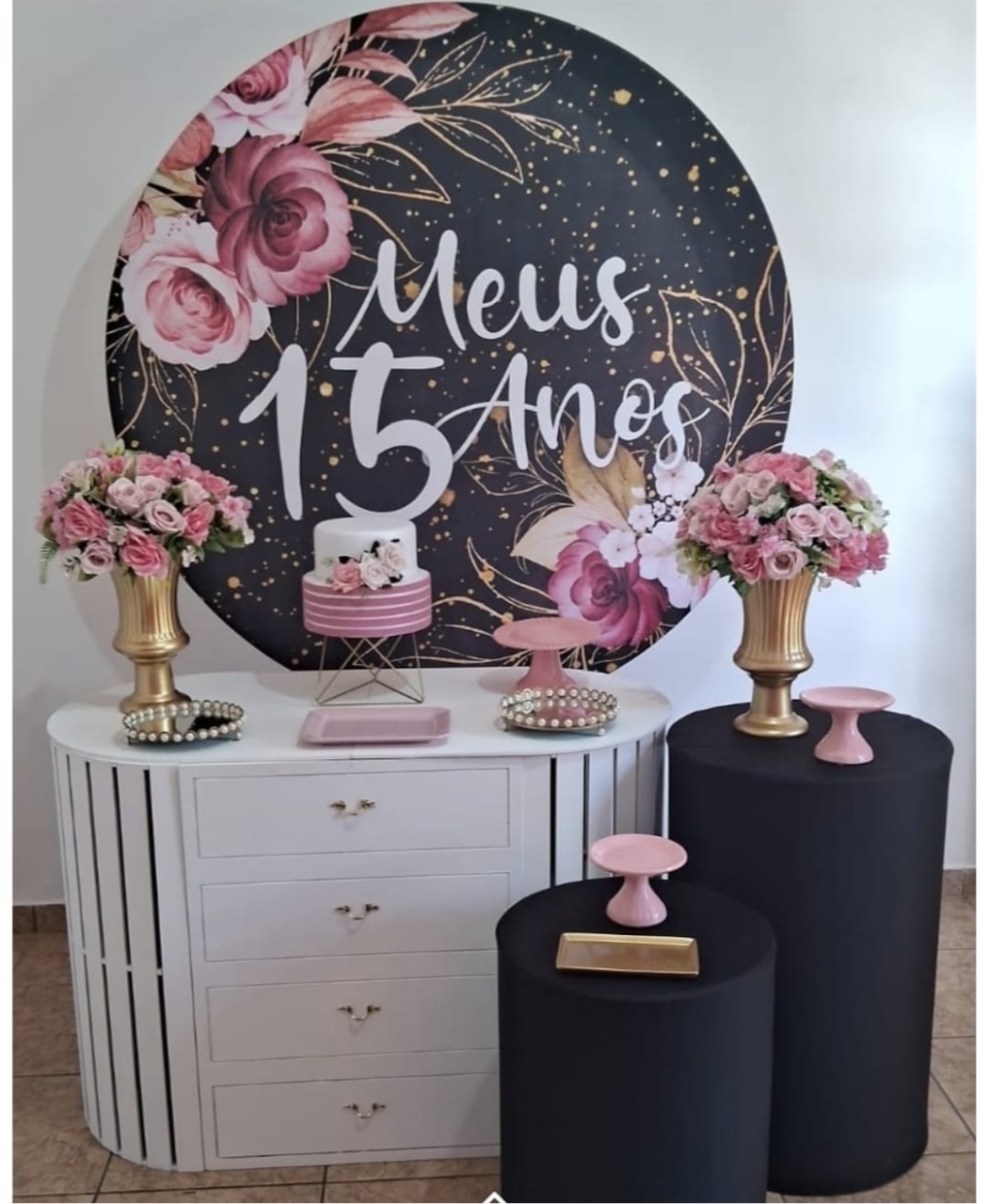 Kit 15 Anos Preto Flora - alegria em festa