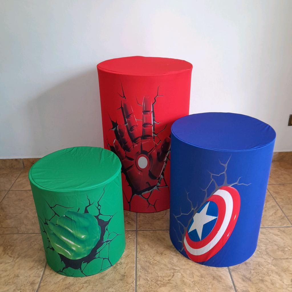 Trio de Capas Sublimadas Vingadores Ou Herois - alegria em festa