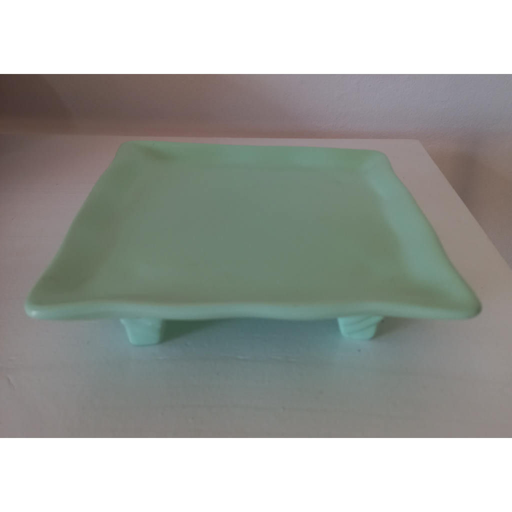 Bandejas Verde Agua Quadradas Com Pezinhos Ceramica - Verde - alegria em festa