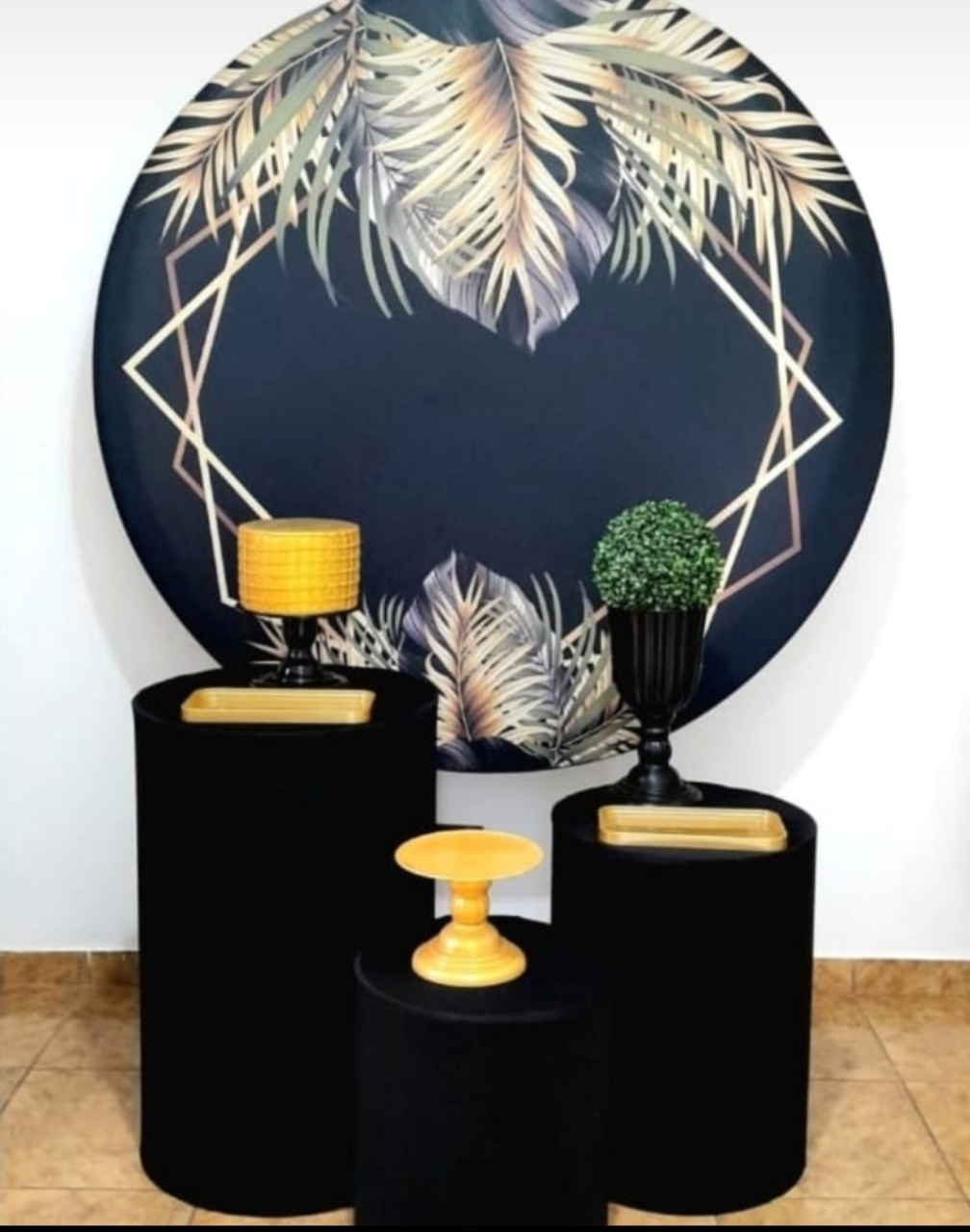 Preto Com Dourado  - alegria em festa