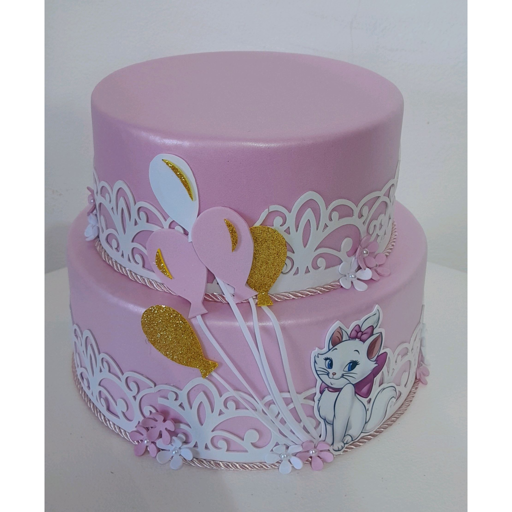 Bolo Fake Gatinha Marie - alegria em festa