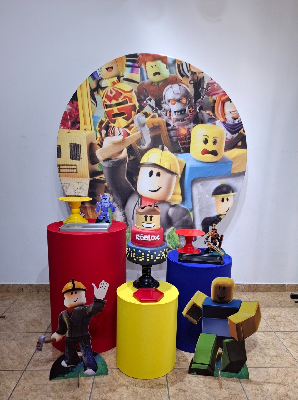Combo Roblox  - alegria em festa