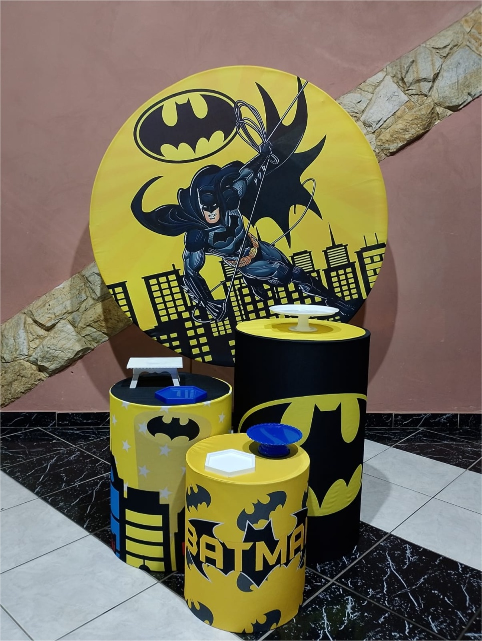 Kit Batman - Bronze - Festejar Locações