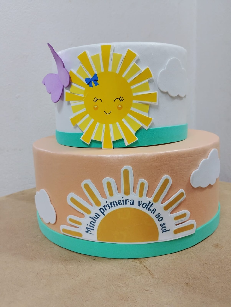 Bolo 1º Volta Ao Sol 2 Andares  - Festejar Locações