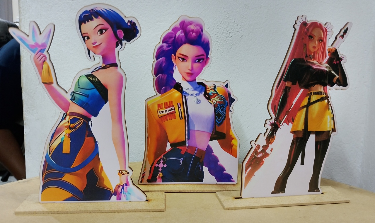 Kit Display Guerreiras Do K - Pop - Festejar Locações