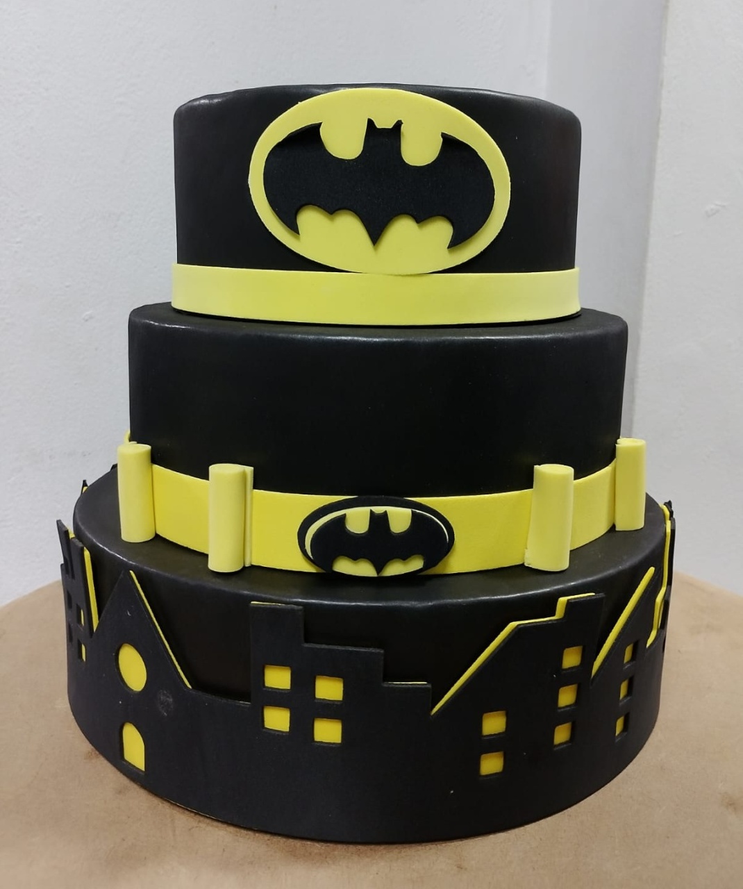Bolo Batman 3 Andares - Festejar Locações