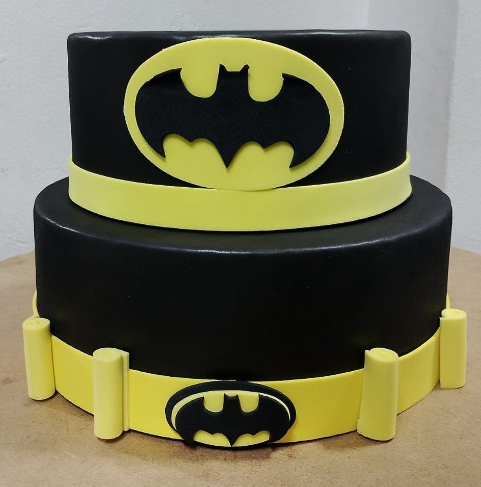 Bolo Batman 2 Andares  - Festejar Locações
