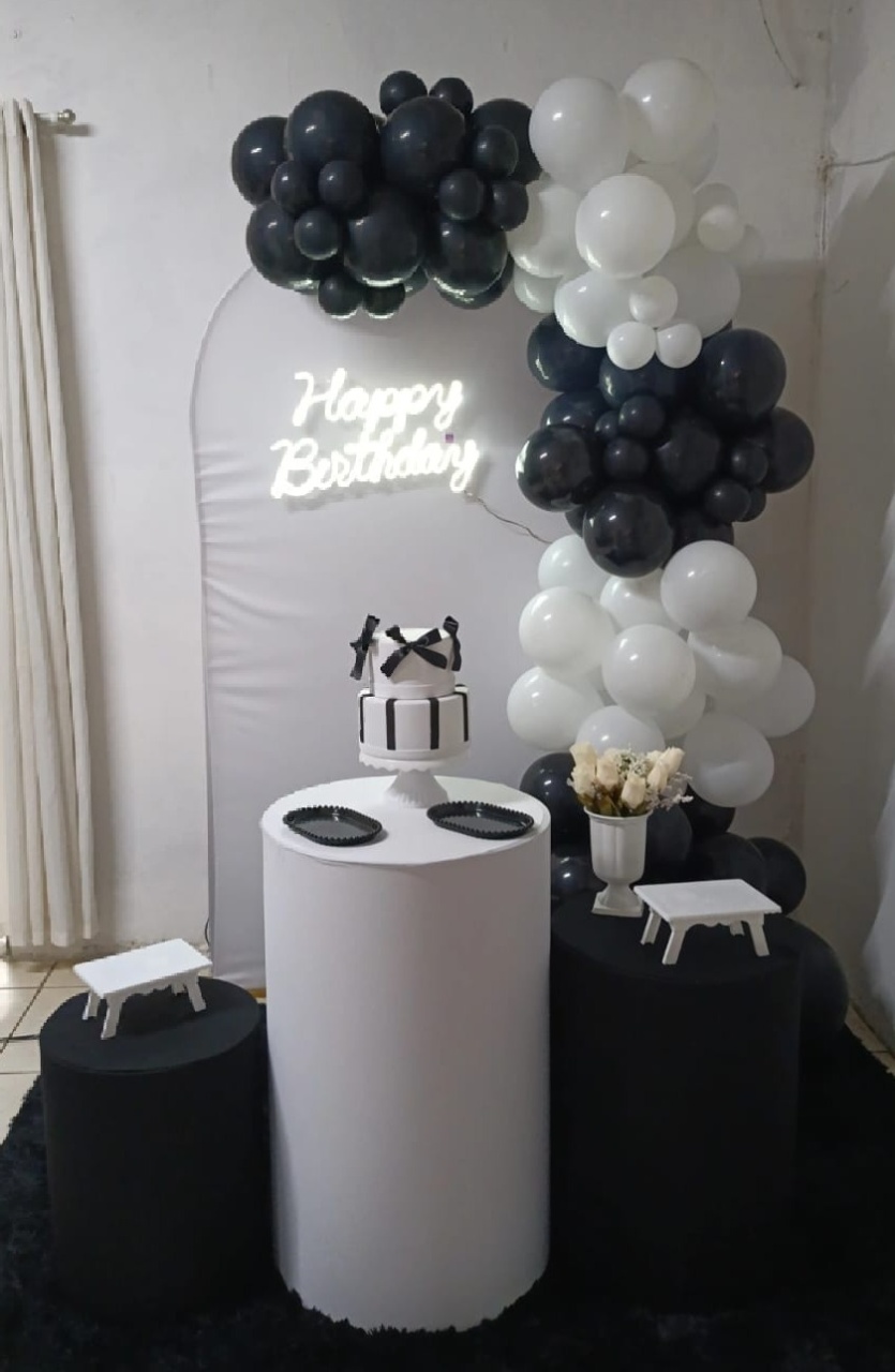 Arco de Bexiga Painel Romano - Festejar Locações