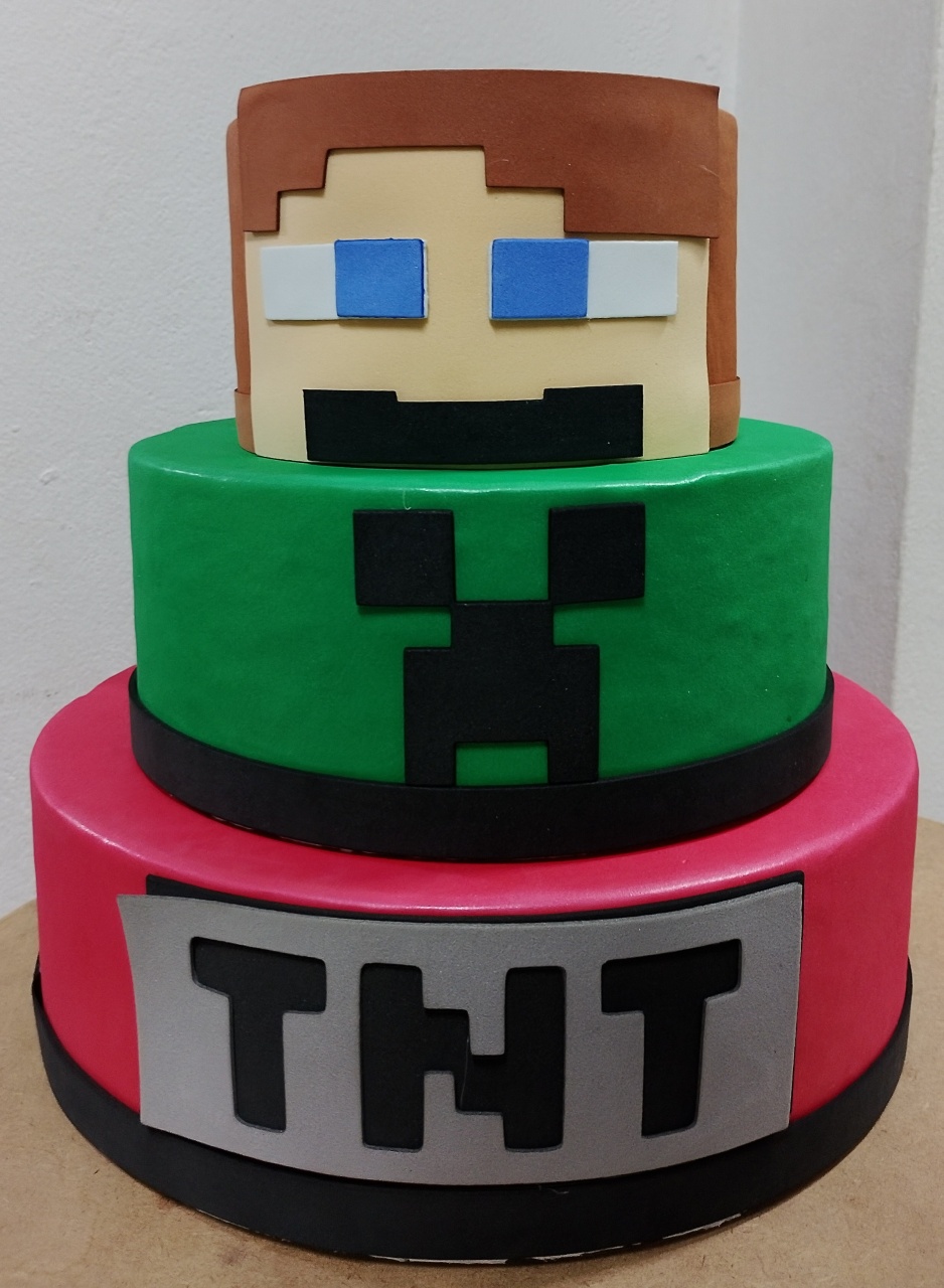 Bolo Minecraft 3 Andares - Festejar Locações