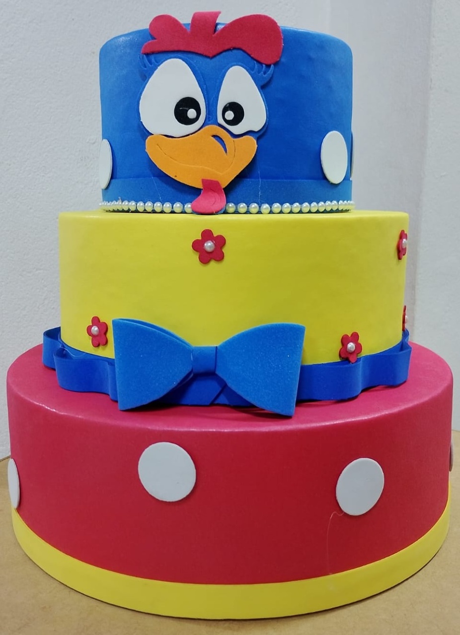 Bolo Galinha Pintadinha - Festejar Locações