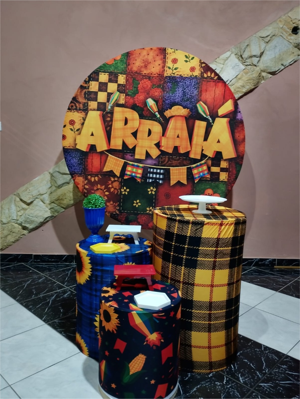 Kit Arraiá - Bronze - Festejar Locações