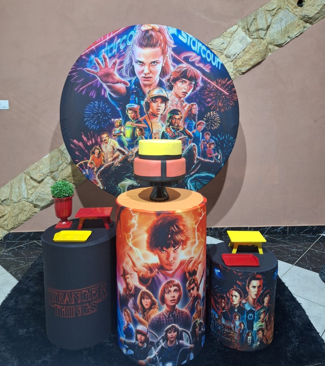 Kit Stranger Things - Festejar Locações