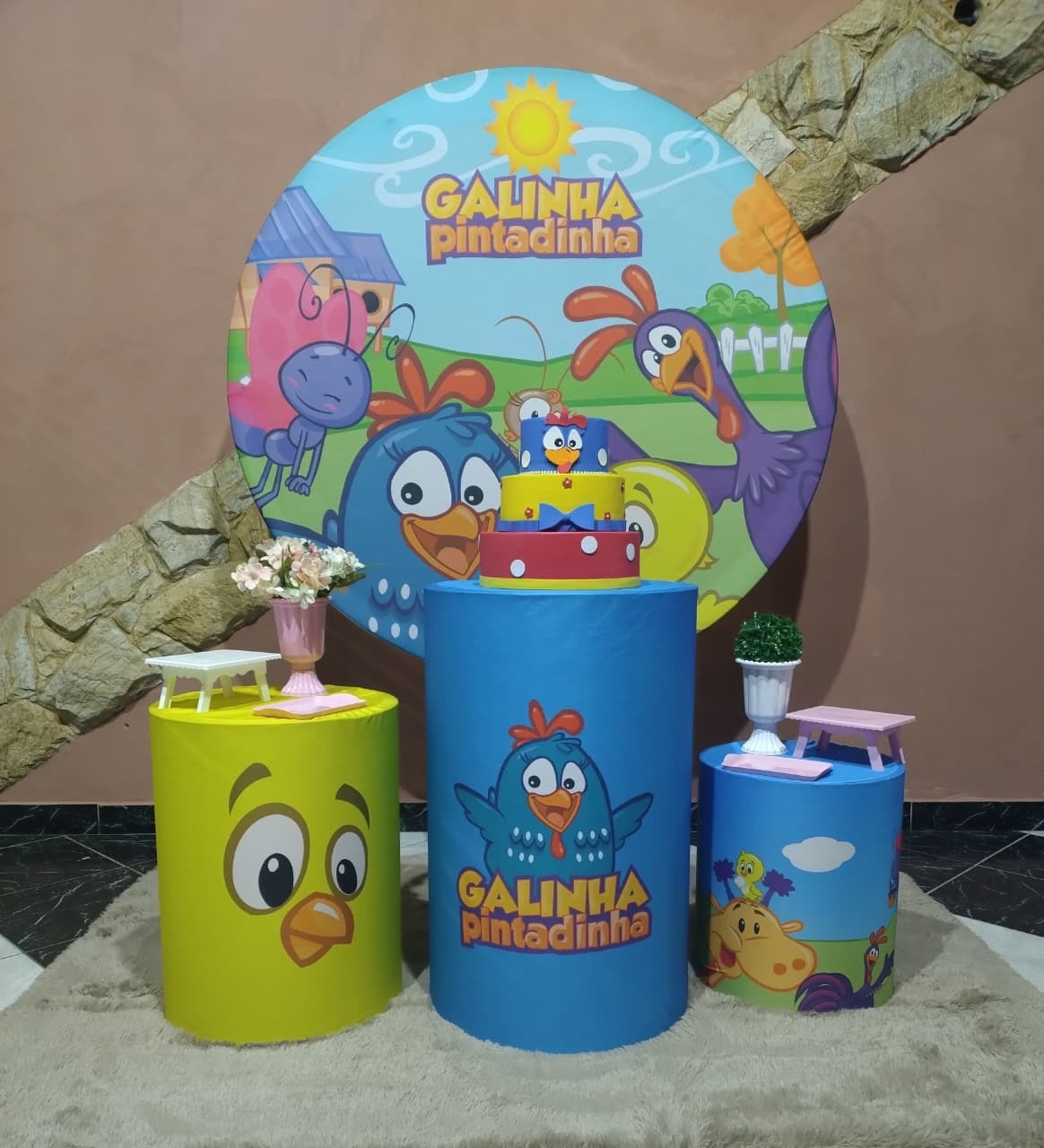 Kit Galinha Pintadinha - Festejar Locações