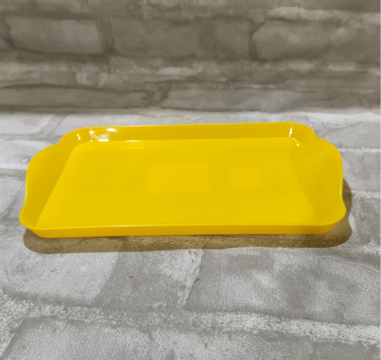 Bandeja Retangular Amarelo - Lirou, Yalou & Jack - Decorações 