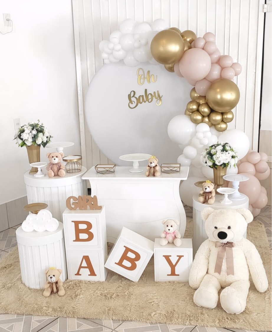Chá de Bebê Branco E Dourado - Lirou, Yalou & Jack - Decorações 