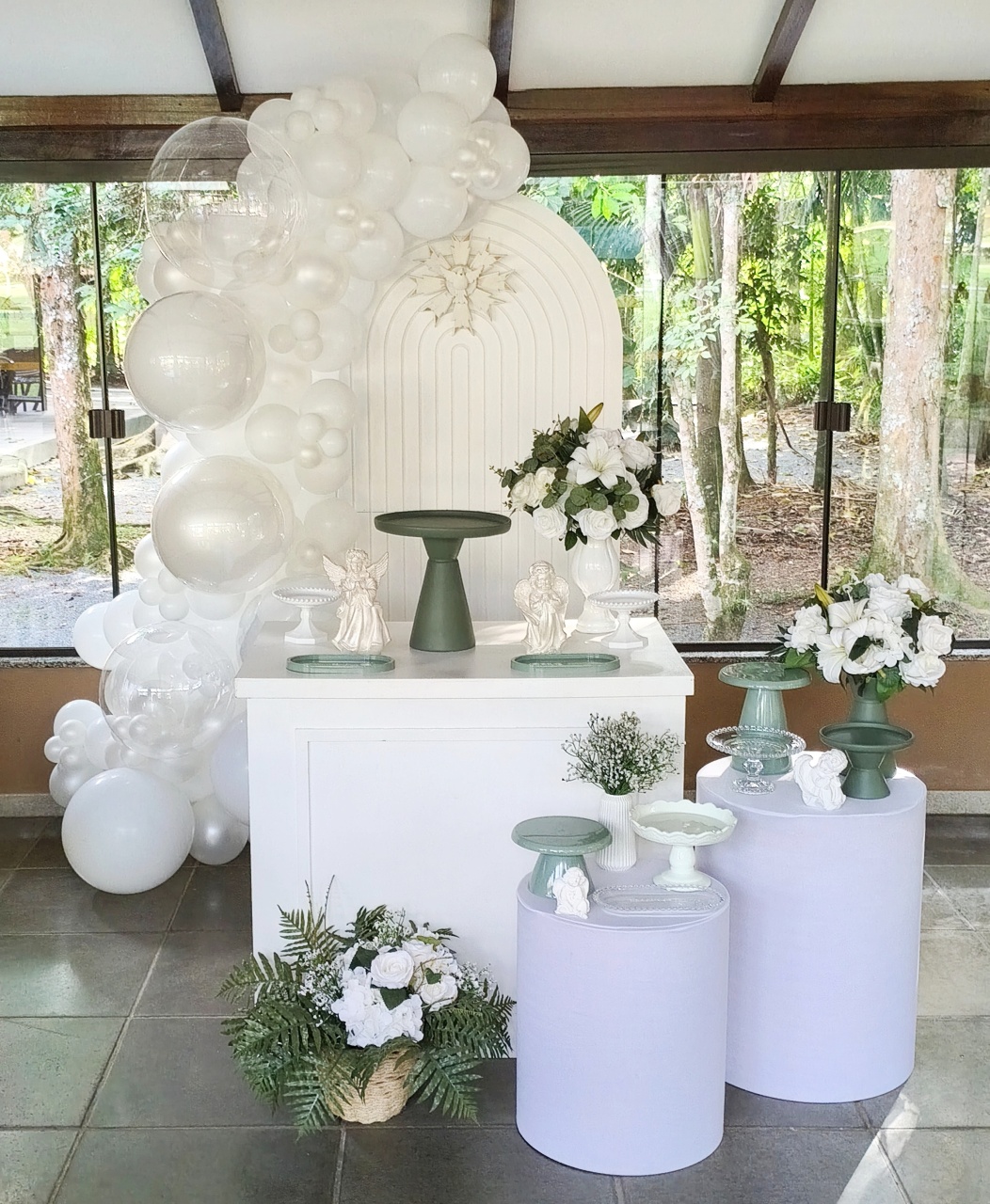 Batizado/Comunhão Verde E Branco (C/Montagem) - Lirou, Yalou & Jack - Decorações 